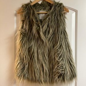 Guess Faux Fur Fuzzy Vest Chic Stylish